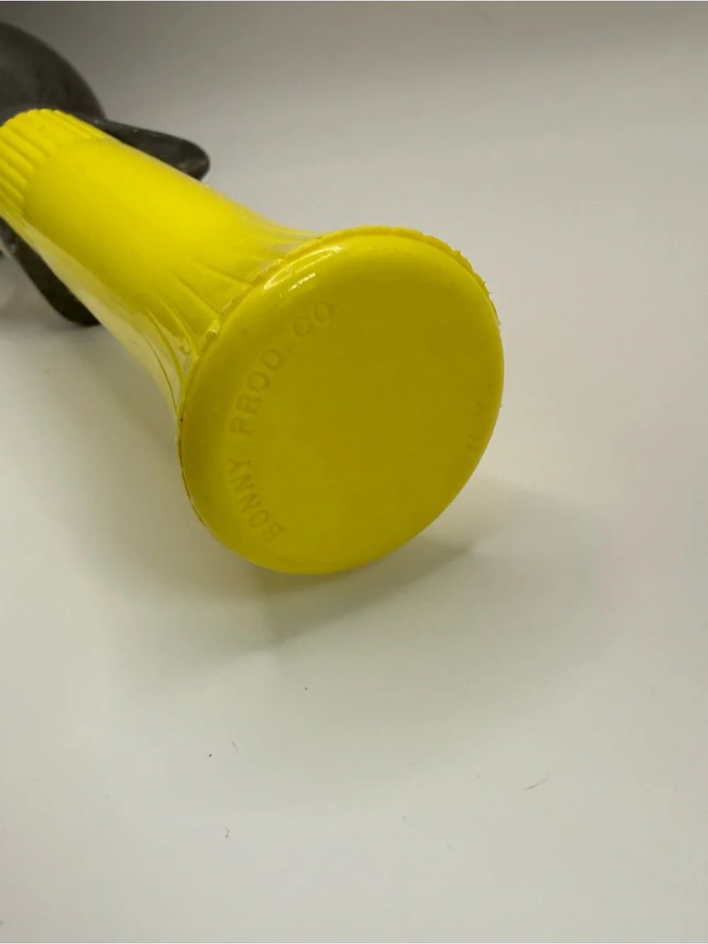 Vintage Bonny Prod Co yellow handle ice cream scoop